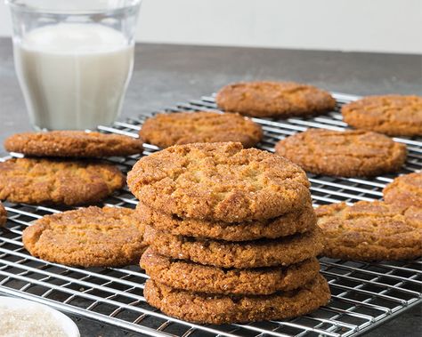 Spicy Ginger Cookies, Syrup Cookies, Cane Syrup, Cajun Creole Recipes, Sweet Dough, No Carb Recipes, Old Timers, Creole Recipes, Ginger Snap Cookies