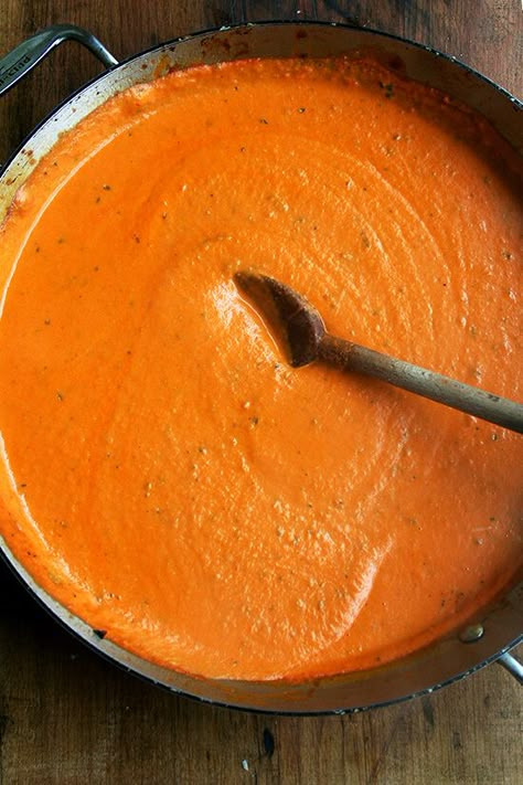 Ina Garten's Pasta Alla Vecchia Bettola (Best Vodka Sauce Ever) | Alexandra's Kitchen Pasta Alla Vodka, Vodka Sauce Recipe, Barefoot Contessa Recipes, Pink Sauce, Ina Garten Recipes, Vodka Sauce, Think Food, Chili Flakes, Aioli