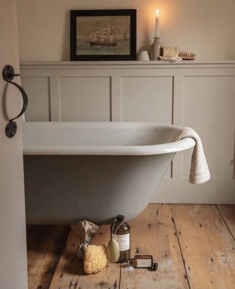 Cottage Bathroom, Upstairs Bathrooms, Bathroom Renos, English Cottage, House Bathroom, Wood Flooring, Farmhouse Bathroom, Beautiful Bathrooms, House Inspo