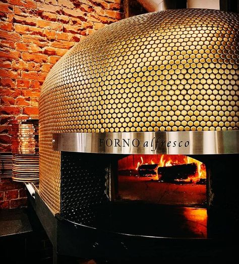 Pizza Oven Restaurant, Pizza Oven Design, Pizza Takeaway, Woodfired Pizza Oven, Pizza Oven Fireplace, Pizzeria Design, Pizza Oven Outdoor Kitchen, Commercial Kitchen Design, Oven Design