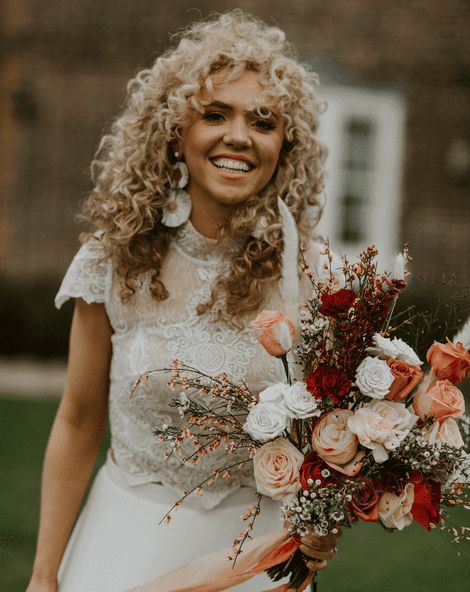 Photography by Sarah Taylor Photo & Film Natural Curly Wedding Hair, Bride With Short Hair, Waterfall Lighting, Short Hair Bride, Black Tie Attire, Curly Wedding Hair, Bright Wedding, Black Bride, Wedding Hair Inspiration