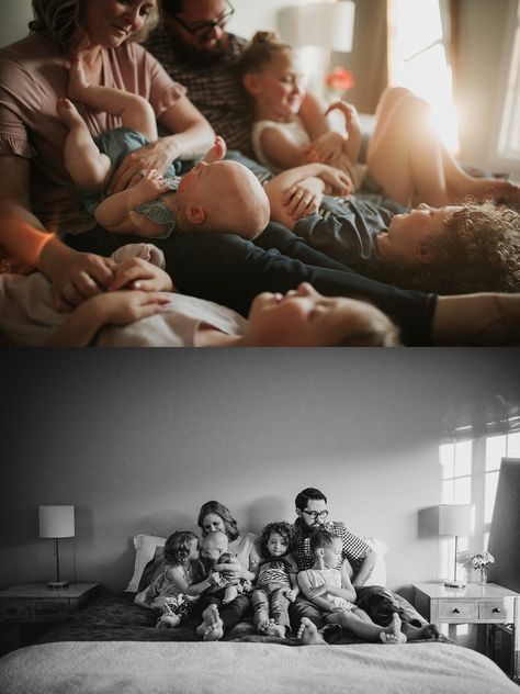 Family Session Poses, Indoor Family Photography, Indoor Family Photos, Family Potrait, Indoor Family, Home Photo Shoots, Newborn Family Photos, Family Inspiration, Lifestyle Photography Family