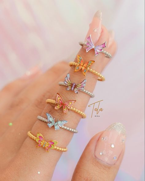 #winxclub #winxbloom #winxflora #winxaisha #winxstella #winxmusa #winxtecna #fairy #rings #bff Tala By Kyla, Winx Club Stella, Fairy Rings, Fantasy Jewelry Magic, Stylish Jewelry Accessories, Cute Promise Rings, Club Tattoo, Anime Eye Makeup, 2000s Girl