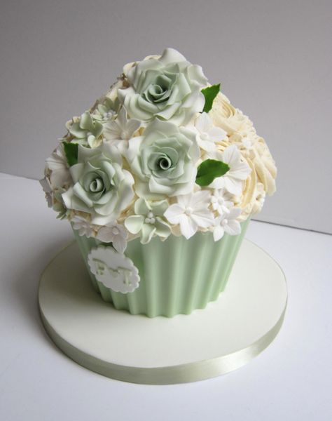 Green and ivory Giant Cupcake Cake, Cupcake 1, Giant Cupcake Cakes, Giant Cake, Cambridge Wedding, Big Cupcake, Green Cupcakes, Pastel Cupcakes, Giant Cupcake