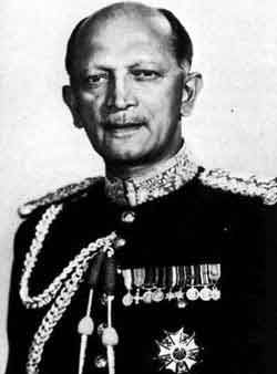 K. M. Cariappa - Wikipedia Field Marshal, Lieutenant General, Army Day, Wealthy Men, History Of India, States Of India, Military Officer, Western Front, Today In History