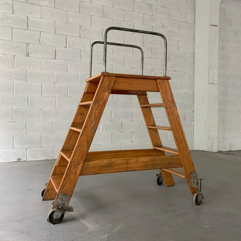 Ladder On Wheels, Wood Ladder Decor, Scaffold Furniture, Nutcracker Tree, Antique Ladder, A Frame Ladder, Breaking The Waves, Ideas Con Madera, Rustic Stairs