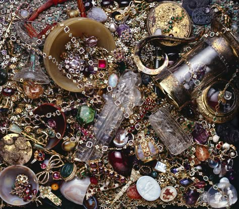 Catty Noir, Goblin Core, Buried Treasure, London Museums, Scent Bottle, + Core + Aesthetic, Archaeology, Antique Jewelry, Lost