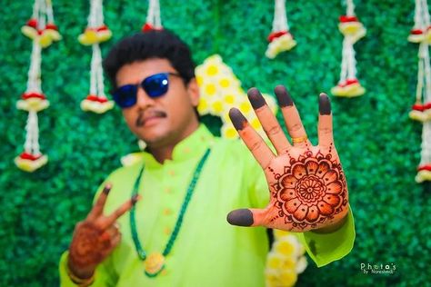 Groom Mehndi Photoshoot, Groom Mehandi Photoshoot, Dulha Mehandi Pose, Mehandi Poses For Groom, Boy Mehndi Poses, Groom Mehendi Photoshoot, Mehndi Poses For Groom, Groom Mehndi Poses, Groom Mehendi Poses