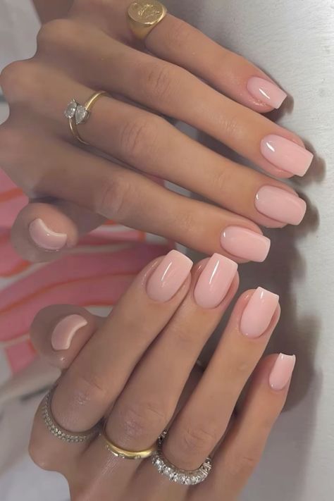 Neutral Nails Acrylic, Basic Nails, Casual Nails, Girly Acrylic Nails, Short Acrylic Nails Designs, New Nails, Pink Acrylic Nails, Neutral Nails, Square Acrylic Nails