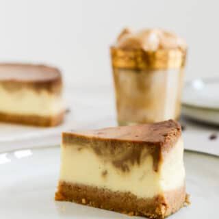 Espresso Cheesecake Recipes, Swirl Cheesecake Recipes, Cheese Cake Crust, Espresso Cheesecake, Perfect Scones Recipe, Buttermilk Scone Recipe, Italian Almond Cookies, Swirl Cheesecake, Strawberry Compote