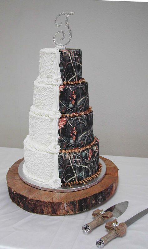 White Camo Wedding, Camo Wedding Cake, Pink Camo Wedding, Camo Wedding Cakes, Wedding Cake Images, Camouflage Wedding, Dragon Cakes, Country Wedding Cakes, White Cake Recipe