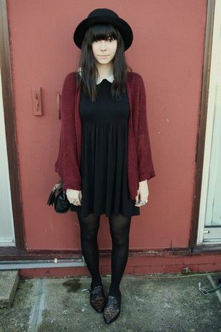 Pan Collar Dress, Burgundy Cardigan, Estilo Indie, Dress Leopard, Peter Pan Collar Dress, Bowler Hat, New Rock, Indie Fashion, Estilo Boho