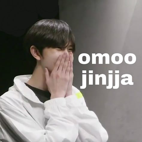 Jokes Pics Kpop, Cute Stickers Whatsapp, Kpop Memeable, Enhypen Meme, Korean Memes, Sticker Kpop, Funny Words To Say, Kpop Stickers, Sticker Wa