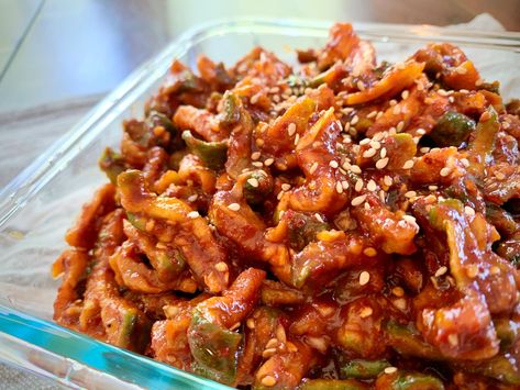 DRIED RADISH IN SPICY SAUCE, KOREAN MUMALLAENGI MUCHIM Radish Pickle, Spicy Pickle, Spicy Pickles, Radish Recipes, Korean Cooking, Chilli Paste, Cold Dishes, Red Chili Flakes, Chili Paste