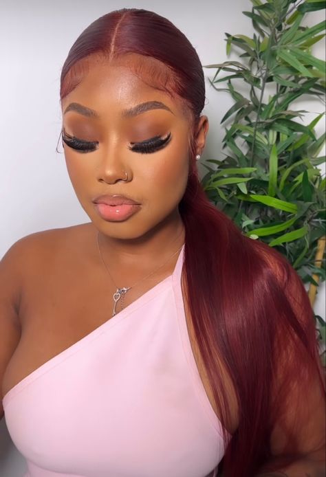 Makeup With Red Hair, Makeup For Burgundy Dress, Bombshell Makeup, Flawless Face Makeup, Maquillage Yeux Cut Crease, Birthday Makeup Looks, Black Ponytail Hairstyles, Makeup For Black Skin, Soft Glam Makeup