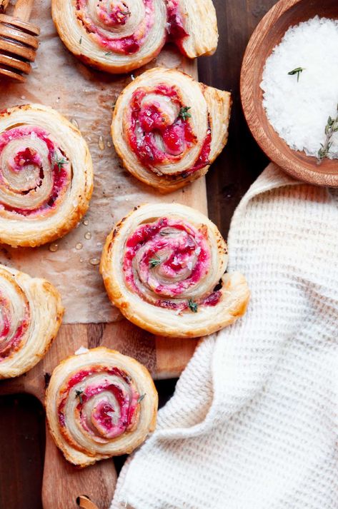 Puff Pastry Recipes Goat Cheese, Cranberry Goat Cheese Puff Pastry Swirls, Cranberry Goat Cheese Puff Pastry, Puff Pastry Appetizers Pinwheels, Pinwheel Appetizers Puff Pastry, Easy Savory Puff Pastry Recipes, Puff Pastry Thanksgiving Recipes, Cranberry Puff Pastry Recipes, Goat Cheese Pinwheels