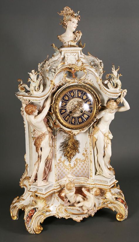 French Antique Clocks, Unusual Clocks, European Jewelry, Carriage Clocks, Retro Gadgets, Old Clocks, Mantel Clocks, Wall Clock Design, Mantle Clock