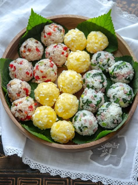 Rice Balls (Leftover Rice Recipe) - Beyond Kimchee Rice Ball Recipe, Rice Balls Recipe, Almond Daughter, Cooked Rice Recipes, Leftover Rice Recipes, Spinach Rice, Kids Dinner, Sauteed Carrots, Pasta Rice