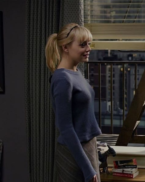 Emma Stone Spiderman Outfits, Emma Stone Gwen Stacy Outfits, Gwen Stacy Outfits Amazing Spiderman, Tasm Aesthetic, Gwen Core, Gwen Stacy Outfits, Gwen Stacy Aesthetic, Stacy Aesthetic, Emma Stone Outfit