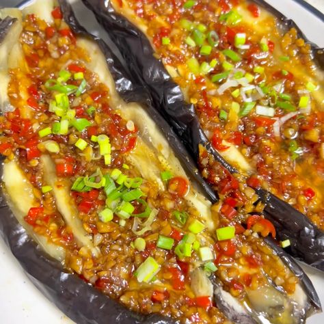 Chinese Steamed Eggplant with Garlic Sauce - Chinese Steamed Eggplant with Garlic Sauce My Chinese Home Kitchen Chinese Style Eggplant, Eggplant Fried, Chinese Eggplant Recipes, Ways To Cook Eggplant, Steamed Eggplant, Eggplant With Garlic Sauce, Eggplant Varieties, Eggplant Fries, Chinese Eggplant