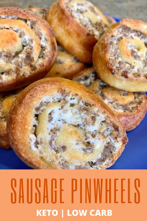 Superbowl Snack, Keto Sausage Recipe, Sausage Pinwheels, Cream Cheese Pinwheels, Keto Sausage, Cheese Keto, Cream Cheese Rolls, Low Carb Recipe, Pinwheel Recipes