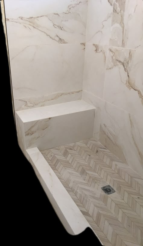 Neutral Master Shower Tile, Gold Calcutta Marble Bathroom, Master Shower Large Tile, Cream And Beige Bathroom, Calcutta Tile Bathroom, Neutral Marble Bathroom, European Shower Ideas, Non Tile Shower Options, Calcutta Bathroom