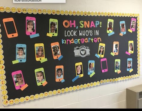 Oh snap bulletin board Oh Snap Bulletin Board, Graduation Bulletin Board, School Snap, School Bulletin Board Ideas, Classroom Bulletin Boards Elementary, Welcome Bulletin Boards, Elementary Bulletin Boards, Kindergarten Bulletin Boards, Sunshine Committee