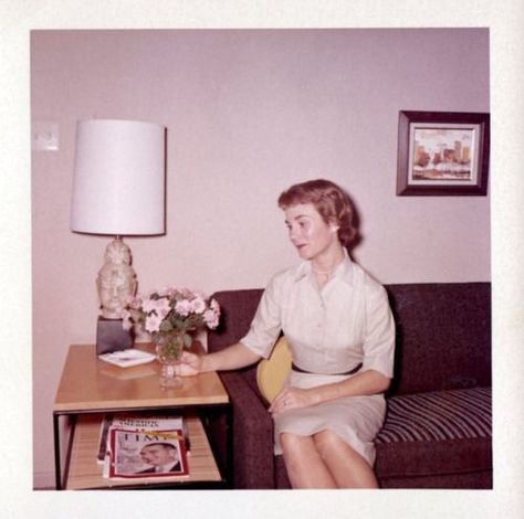 1950s Suburbia Aesthetic, Suburbia Aesthetic, 1950s Suburbia, 1960s Living Room, Vintage Polaroid, Photorealism, Vintage Life, Vintage Portraits, 1960s Fashion