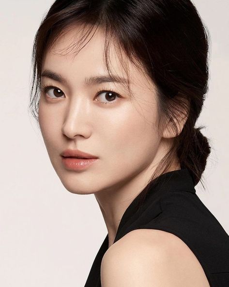 Song Hye Kyo Style, Korean Photography, Hye Kyo, Song Hye Kyo, Korean Actresses, Korean Celebrities, Korean Actress, Korean Beauty, Korean Actors