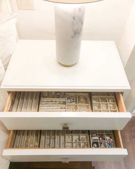 Jewelry Organization In Drawer, Jewelry Organizer For Closet, Home Jewelry Organization, Unique Jewelry Storage Ideas, Small Space Jewelry Storage, Practical Jewelry Storage, Jewelry Display In Closet, Built In Jewelry Storage, Modern Jewelry Storage