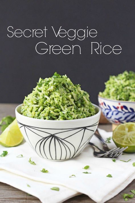 This Secret Vegetable Green Rice contains a whopping THREE portions of vegetables per serving. Shh, don't tell the kids! | My Fussy Eater Blog Green Rice Recipe, Hidden Vegetable Recipes, Veggie Rice, Green Rice, Healthy Vegetable, Healthy Pasta, Hidden Veggies, Fussy Eaters, Easy Meals For Kids