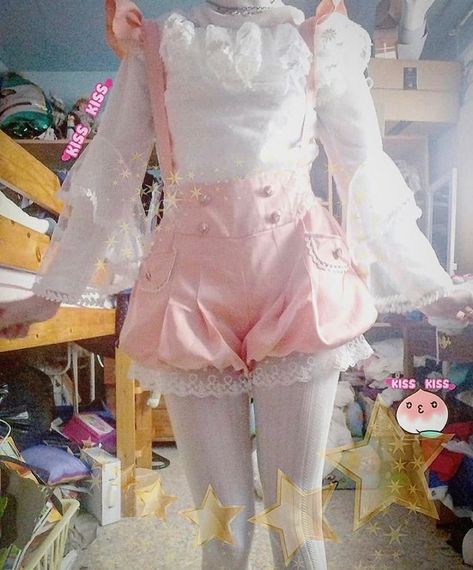 Bloomers Outfit Aesthetic, Dollcore Outfits, Shorts With Suspenders, Kawaii Shorts, Magical Girl Outfit, Kawaii Fashion Outfits, Ruffled Top, Style Shorts, Alt Fashion