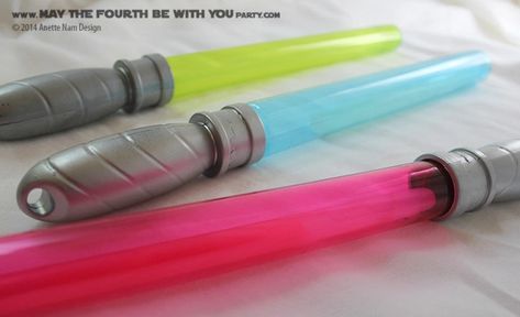 Girls Star Wars Party, Hallowen Party, Silver Spray Paint, Diy Glow, May The Fourth Be With You, Star Wars Diy, May The Fourth, Glow Stick, Star Wars Costumes