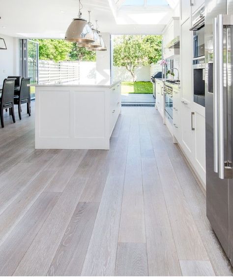 White washed oak floor White Washed Wood Floors, Grey Floorboards, White Wash Wood Floors, White Wash Oak Floor, Light Grey Wood Floors, Gray Oak Floor, White Floorboards, Grey Hardwood Floors, White Washed Floors