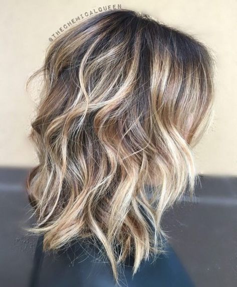 Thick Bob Haircut, Blond Hairstyles, Angled Hair, Shoulder Length Blonde, Ash Blonde Balayage, Wavy Lob, Blonde Haircuts, Lob Haircut, Popular Haircuts