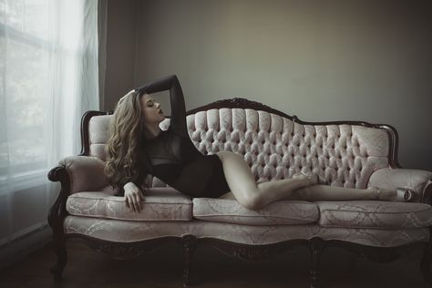 Boudiour Poses, Couture Photography, Vintage Couch, Chair Pose, Luxury Photography, Photography Shoot, Studio Photoshoot, Victoria Bc, Photoshoot Concept