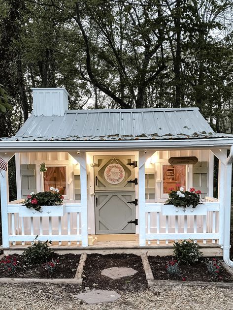 Girl Playhouse Outdoor, Girls Playhouse Outdoor, Shed Into Playhouse, Cubby Ideas, Luxury Playhouses, Backyard Aesthetic, Back To School List, Girls Playhouse, Play Area Backyard