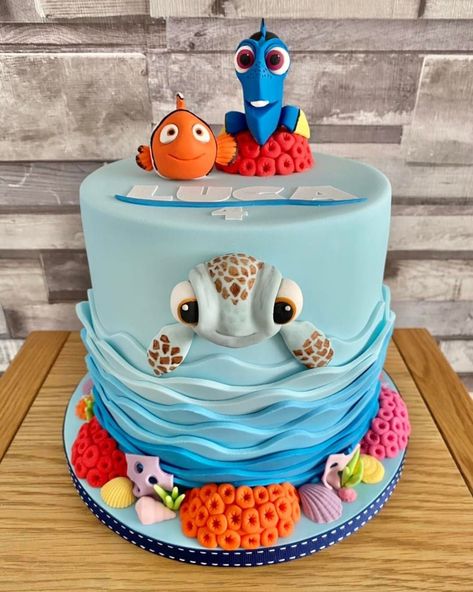 Finding Nemo Birthday Photoshoot, Finding Nemo Cake Ideas, Nemo First Birthday Party, Nemo Cake Ideas, 2nd Birthday Cakes, Dory Birthday Party Ideas, Nemo First Birthday, Finding Nemo First Birthday, Turtle Birthday Theme