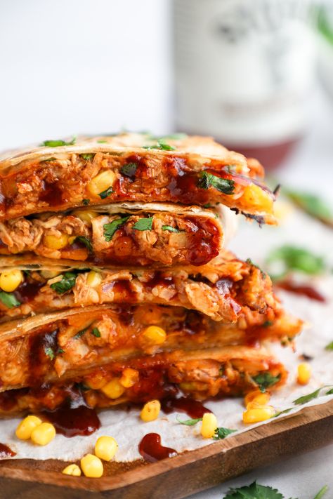 Quesadilla Sides, Leftover Bbq Chicken Recipes, Kalefornia Kravings, Bbq Chicken Quesadilla, Leftover Chicken Breast, Easy Shredded Chicken, Shredded Bbq Chicken, Make Shredded Chicken, Chicken Quesadilla Recipe