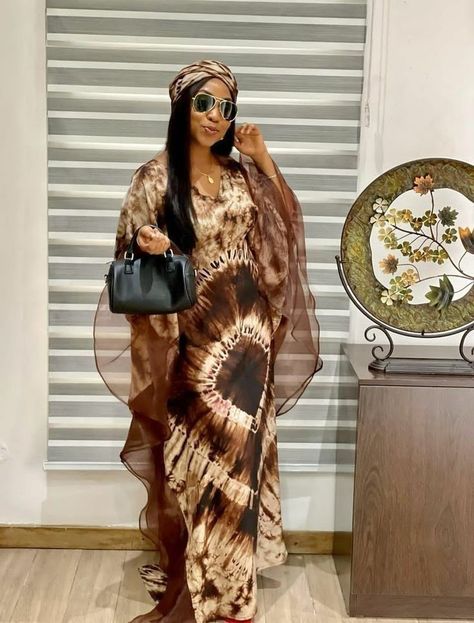 Adire Styles, Brown Silk Dress, Ankara Dress Designs, Chic Dress Classy, African Dresses Modern, African Inspired Clothing, African Maxi Dresses, African Fashion Traditional, African Fashion Modern