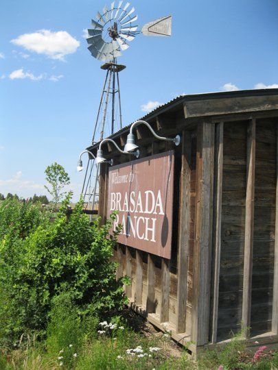 Trekaroo families love Brasada Ranch! Ranch Entrance, Brasada Ranch, Outdoor Vacation, Dude Ranch, Family Resorts, Farm Stand, Central Oregon, Wedding Photography And Videography, Hotel Reviews