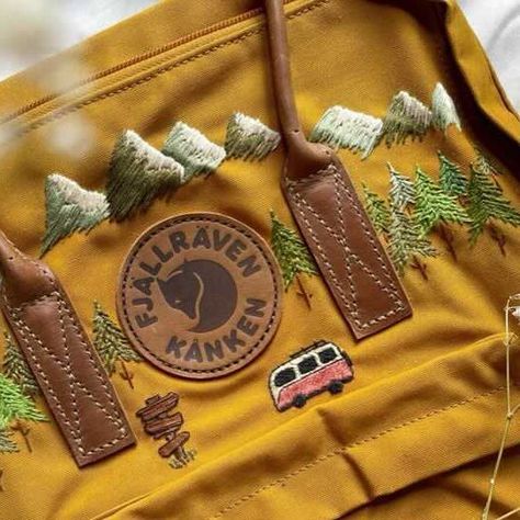 Backpack Embroidery Tutorial, Embroidered Backpack Diy, Embroider Mountains, Embroidery On Backpack, Embroider Stitch, Kanken Backpack Embroidery, Embroidered Kanken, Backpack Embroidery, Converse Embroidery