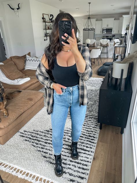 early fall outfits | fall transition outfit | fall transitional outfits | shapewear bodysuit outfit | ribbed bodysuit outfit | casual outfits | casual outfit ideas | high waisted skinny jeans outfit fall | oversized flannel and jeans outfit | doc martens outfit ideas for fall | fall brunch outfit ideas for women