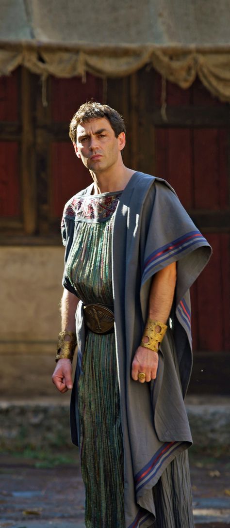 Athenian Clothing, Greek Mens Fashion, Roman Outfit Men, Greek Ancient Clothing, Greek Outfit Men, Ancient Greek Fashion Men, Greek Fashion Men, Greek Chiton Men, Ancient Greek Outfits Men