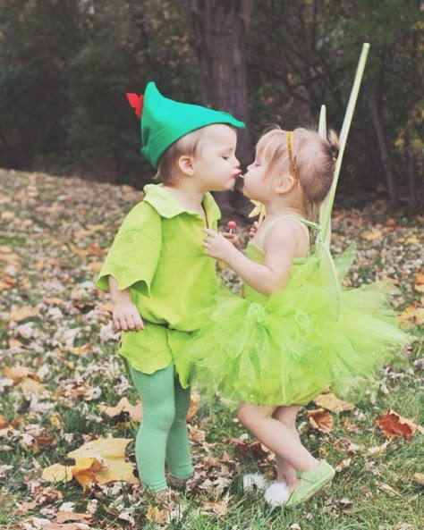 Brother Sister Halloween, Brother Sister Halloween Costumes, Sister Halloween Costumes, Sibling Halloween Costumes, Twin Costumes, Sibling Costume, Twin Halloween, Halloween Costumes To Make, Twin Halloween Costumes