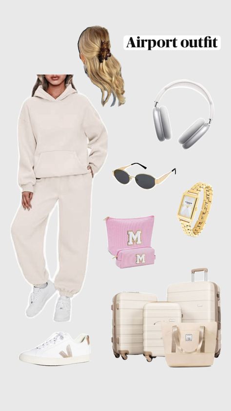 Cute comfy outfit for the airport or traveling. Perfect for a long car ride or plane ride to your favorite destination Travel Outfit Plane Comfy, Outfit For The Airport, Airport Outfit Comfy, Comfy Airport Outfit, Travel Outfit Plane, Airport Fits, Plane Ride, Long Car Rides, Comfy Outfit