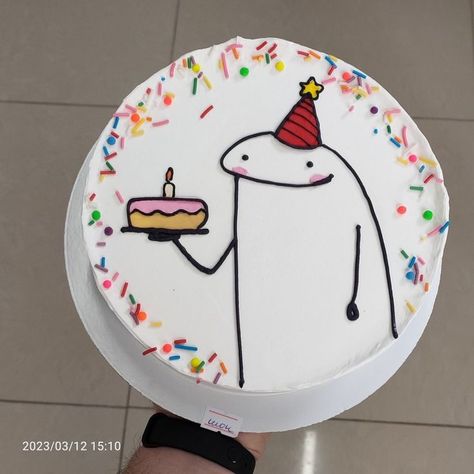 Birthday Cake Meme Funny, Simple Birthday Cakes For Boys, Flork Cake Ideas, Cake Memes Funny, Tarta Aesthetic, Meme Birthday Cake Funny, Happy Birthday Papa Cake Design, Simple Cake For Boys, Birthday Cake Funny Ideas