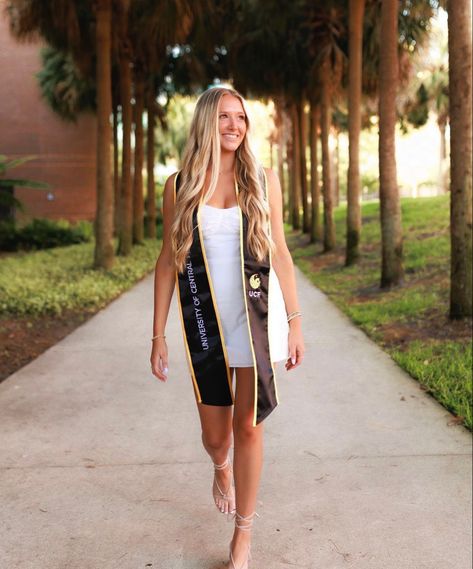 Ucf Grad Pics, Grad Pictures Ideas, Ucf Graduation Pictures, Ucf Graduation, Ucf Grad, Grad Picture Ideas, Cap And Gown Pictures, Nursing Graduation Pictures, College Graduation Photoshoot