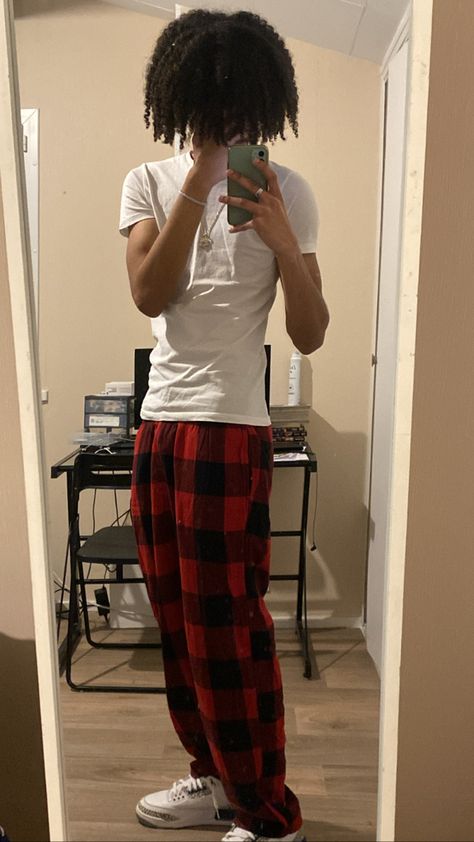 Black And Red Men Outfit, Pjs Outfits Men, Male Pajamas Aesthetic, Plaid Pajama Pants Men, Plaid Pants Men Outfit, Bed Outfits, Calvin Klein Aesthetic, Harajuku Boy, Boy Closet