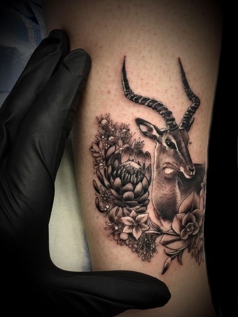 Succulents Tattoo, South Africa Tattoo, Springbok Jersey, Succulent Tattoo Ideas, Africa Tattoo, Succulent Tattoo, Flower Shoulder Tattoo, Tattoo Roses, Africa Tattoos